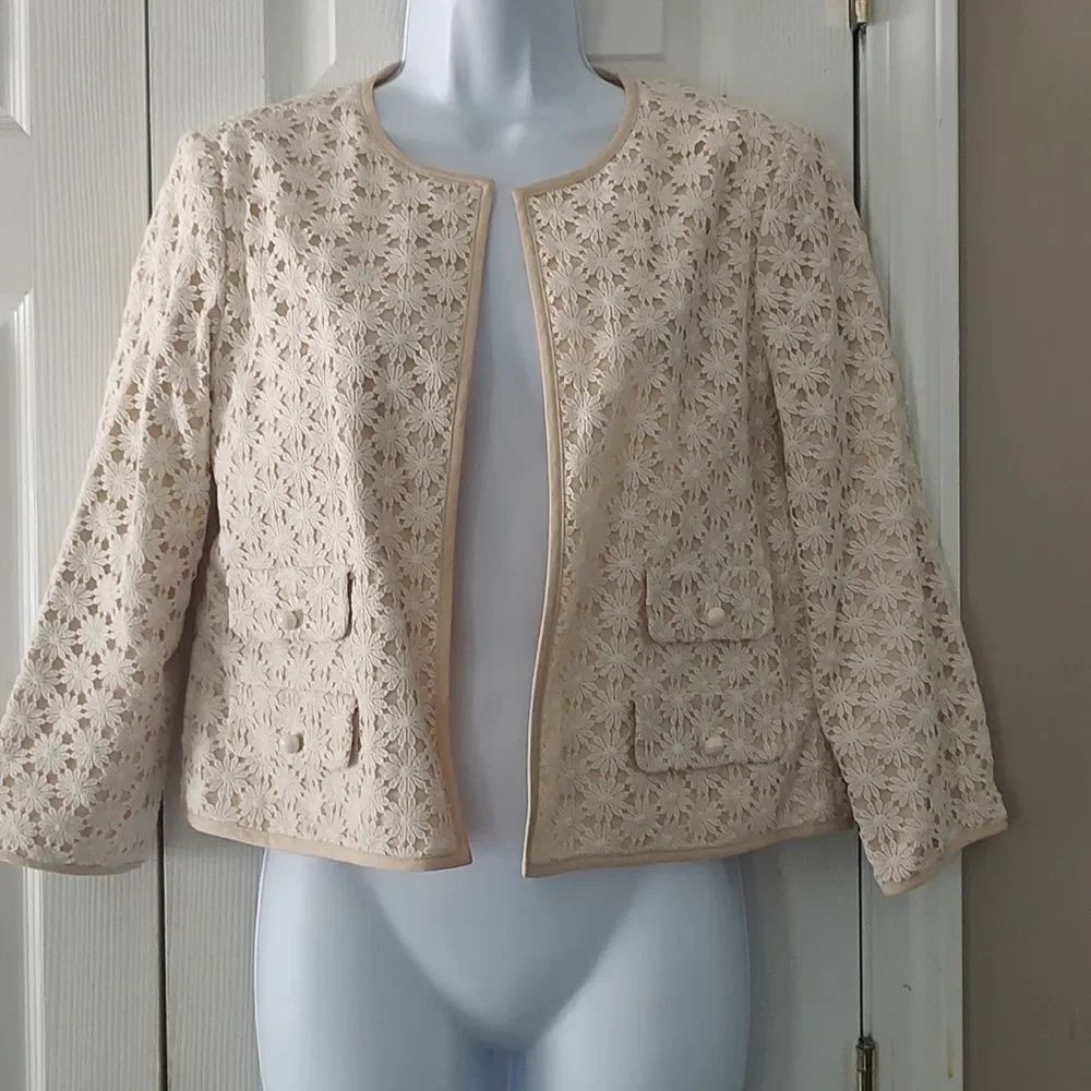 TALBOTS  cream lace overlay open front blazer jacket  Sz 4